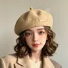 Boina elegante e versátil de lã para mulheres, novo estilo outono e inverno, adequada para cabeças maiores, retrô e quente, faz o rosto parecer menor