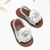 Sandalias de Verano para Niñas con Flor de Camelia, Suela Elástica Suave, para Casa y Exterior, Estilo Princesa