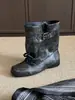 2026 Temperamento Otoño Invierno Nuevo Estilo Cordones Delanteros Hebilla Caña Ancha Botas de Moda para Mujer Elegantes Versátiles Tacón Bajo Botines de Tobillo para Poner
