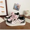 Mocasines populares de suela gruesa para mujer, nuevas zapatillas ins de tendencia de nicho original otoño 2026, zapatos blancos para estudiantes para mujer