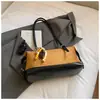 Bolso de Hombro Cruzado Versátil Estilo Coreano Otoño Retro para Mujer 2026 Nuevo Modelo de Gama Alta para Viajes Diarios