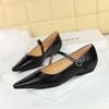 3683-12 Sapatos femininos simples estilo coreano, confortáveis, cunha rasa, bico fino, salto baixo, todos os tipos de calçados femininos com pegada