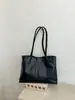 Bolsa grande retrô da moda para mulheres, nova bolsa tote casual estilosa, alto valor estético, grande capacidade, bolsa de ombro versátil