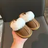 Sapatos Infantis Estilo Coreano para Meninas, Sapatinhos de Bebê, Pantufas de Veludo e Algodão, Sapatos Peludos Infantis para Outono e Inverno, Sapatos para Meninos