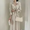 Conjunto de Dos Piezas para Mujer: Vestido Camisola Sexy de Temperamento Retro Francés Reductor de Edad + Chaqueta Exterior - Colección Primavera/Verano 2026