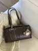 2025 de Moda para Viajar Gran Capacidad Casual Estilo Nuevo Texturizado Retro para Mujer Bolso de Hombro o Axila con Colgante