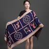Novo cachecol de outono e inverno estilo coreano, de cashmere sintético, dupla face com cadeado de coração, versátil para ambientes com ar condicionado, xale quente, aquecedor de pescoço para estudantes
