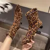 Botas Martin Nuevas de Otoño e Invierno Estampado de Leopardo Tacón Grueso Tacón Bajo Sexy Versátiles de Moda Celebridad de Internet Botas Individuales Adelgazantes Punta Fina Botines
