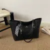 Bolsa Tote, bolsa feminina tecida retrô, novo estilo 2026, grande capacidade, bolsa de mão para o dia a dia, qualidade de exportação, bolsa feminina da moda