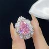 Anel Aberto Celebrado de Zircônia Rosa com Diamantes Completos e Fundo de Rede Vazada em Forma de Gota, Conjunto de Brincos Pendentes Femininos