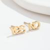 Brincos de letras de luxo leves estilo japonês e coreano em meninas estilo fresco aço inoxidável retrô inglês sim não brincos assimétricos