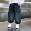 Jeans para niño 2026 nuevos pantalones de primavera y otoño para niño estilo coreano modernos pantalones cargo holgados pantalones casuales de otoño