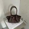 Bolso tote vintage de gran capacidad para mujer, nuevo modelo otoño 2025, elegante y moderno, bolso de hombro individual elegante para llevar debajo del brazo