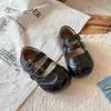 Zapatos de Princesa para Niñas Pequeñas 2026 Nuevo Estilo Primavera/Otoño Zapatos Pequeños de Cuero para Escenario Estilo Británico para Bebé Boca Baja Tallada Estilo Coreano Zapatos de Una Sola Pieza Modernos