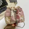 Bolso de hombro cruzado pequeño, portátil, elegante, con lentejuelas, nuevo bordado floral, estilo japonés 2026, personalizado, moderno, fresco, para mujer