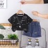 Collar Elegante para Niños Conjunto de Manga Corta de Verano 2026 Nueva Tendencia Ropa Infantil para Niños Atuendo Fresco de Dos Piezas