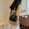 Bolsa Nova Estilo Verão 2026 Transfronteiriça, Estilo Casual Simples, Bolsa Versátil da Moda de Grande Capacidade, Bolsa Quadrada Pequena de Ombro Cruzado