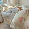Juego de cama de cuatro piezas de algodón con encaje de estilo adorable Ins 100% algodón funda nórdica de dibujos animados sábana bajera juego de tres piezas para dormitorio