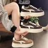 Zapatos de Plataforma con Cordones de Piel Genuina Suela Gruesa para Aumentar la Altura 2026 Otoño Nuevos Versátiles Zapatos de Mujer Zapatos Blancos Pequeños Deportivos Casuales Zapatos Individuales
