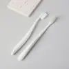 Hotel hotel descartáveis aparelhos dentários atacado descartáveis artigos de higiene pessoal escova de dentes de cerdas macias hospitalidade homestay roupa independente
