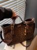 Bolso Texturizado Retro de Nicho para Mujer 2025 Otoño Nuevo Estilo Bolso de Gamuza Bolso Simple de Hombro Cruzado