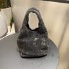 Nova Bolsa de Mão com Strass Modelagem de Fundo Rígido Qualidade Guangzhou 2024 Colete Balde Bolsa de Ombro Corrente Carteira de Jantar