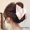 Pinza Triangular para el Cabello con Estampado de Leopardo Estilo Coreano para Mujer, Modelo Nuevo de Alta Gama 2026, Pinza de Tiburón Grande para la Parte Posterior de la Cabeza, Accesorio para el Cabello de Primavera y Verano