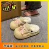 Conforto Caseiro Pantufas de Algodão Femininas 2026 Outono/Inverno Novo Fechadas Atrás Impermeáveis de Interior Quentes Veludo Plus Buraco Bidirecional Sapatos