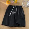 Pantalones cortos de seda de hielo de secado rápido para hombre, de verano, modernos, holgados, transpirables, estilo americano, para correr en la playa, deportes de entrenamiento