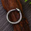 Guerrero de acero Hombres europeos y americanos Anillo retro creativo de acero inoxidable Anillo de serpiente codiciosa de acero de titanio Joyería al por mayor