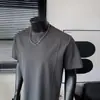 Nueva camiseta de manga corta para hombre, corte holgado, cuello redondo, camiseta básica, top versátil casual de moda de verano, ropa transpirable para hombre