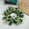 Candelabro de Hoja de Navidad Simulado Corona Corona Navideña para Mesa Decoración Navideña Corona de Hoja Triangular Piña Artificial Fruta Roja Decoración del Hogar