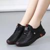 Exportar Zapatos Populares de Talla Grande con Suela Blanda 2025 Nuevos Zapatos Planos de Primavera y Otoño a la Moda de Cuero Suave Zapatos de Madre Zapatos Hechos a Mano