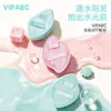 La esponja de maquillaje VIPABC es suave y amigable con la piel, no absorbe producto, es adecuada tanto para uso húmedo como seco y es una herramienta de maquillaje portátil para fijar el maquillaje.
