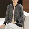 Ropa de Madre Transfronteriza para Personas de Mediana Edad y Mayores Otoño e Invierno Chaqueta de Cuello Redondo Ropa Exterior 2026 Nuevo Cárdigan Holgado de Talla Grande Ropa Exterior Versátil