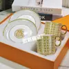 Juego de Taza y Platillo de Café Retro Estilo Europeo Transfronterizo Taza Creativa Pequeña Recta con Asa Dorada Taza para el Hogar Exquisita de Gama Alta