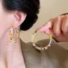 Brincos metálicos simples e versáteis estilo coreano com um toque elegante e sofisticado, populares para o dia a dia, ear cuffs de círculo geométrico e acessórios de orelha