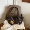 Bolsa tote retrô grande capacidade transfronteiriça para mulheres, nova coleção outono/inverno 2026, bolsa de ombro simples e fashion, adequada para o trabalho e uso diário
