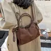 Bolso tote grande de gamuza retro para mujer, nuevo estilo 2026, adecuado para el trabajo y los desplazamientos, otoño/invierno, gran capacidad, bolso de hombro, bolso cruzado