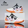 Zapatillas de bádminton para hombre y mujer, con hebilla giratoria, parte superior de malla transpirable, suela de goma duradera, diseño antideslizante, amortiguación de impactos y adecuadas tanto para competición como para entrenamiento. Hecho con material de microfibra
