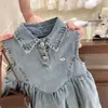 Vestido de Verão para Meninas Bebê Estiloso Personalidade Infantil Tendência Marca Estilo Coreano Gola Reversível Jeans Princesa Babados Vestido Regata