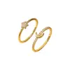 Anillo de Plata con Chapado en Oro de Cobre con Estrella y Luna de Venta Caliente Transfronteriza Nicho Anillo Completo de Circonitas de Gama Alta Anillo Simple para Pareja
