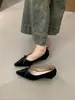 Primeiro Encontro Coleção Design de Vanguarda Sapatos Únicos de Nicho Femininos Outono 2026 Temperamento Retrô Francês Camurça Laço Boca Rasa Salto Plataforma