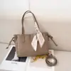 Bolso Tote de Cuero Genuino para Mujer de Gran Capacidad Transfronterizo Bolso de Mujer Bolso de Moda de un Solo Hombro Capa Superior Cuero Natural Bolso Bandolera 8822