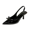 Novidade de Verão Estilo Vinho Sapatos de Salto Alto com Laço para Mulheres, Saltos Agulha Bico Fino, Sandálias Elegantes de Dedo Fechado Costas Abertas Estilo Francês