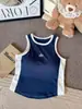 7636 # Chaleco Casual de Nuevo Estilo para Principios de Otoño con Diseño de Bordado en Color Contrastante, Corte Ajustado, Favorecedor para Mujer, con Copas Fijas en el Pecho, Versátil