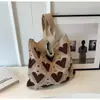 Bolsa Tote Grande Capacidade Bolsa de Palha Bolsa de Ombro de Verão Bolsa Tecida Artesanal Feminina Nova Bolsa de Praia para Férias