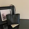 Nova bolsa de ombro retrô minimalista 2026 para mulheres, grande capacidade, casual, para o trabalho, bolsa tote com textura trançada