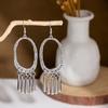 Aretes colgantes de borlas metálicas con temperamento literario estilo diosa étnico retro, con gancho para la oreja, diseño de flor de ciruelo, pececito y hoja