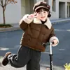 Chaqueta de Cuero con Forro Polar para Niñas Pequeñas Otoño Invierno 2026 Nuevo Estilo Bebé Elegante Moda Abrigo Infantil Engrosado Cálido